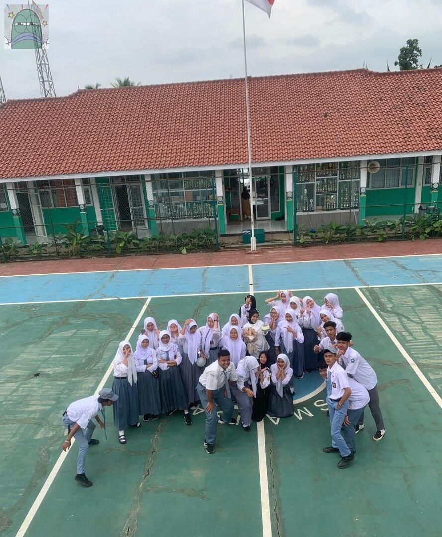 Tanyarlfes tweet media