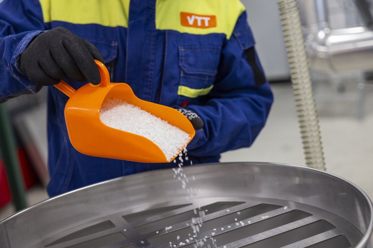 VTTFinland's tweet image. Näin muovijäte muuttuisi ongelmasta teollisuuden kestäväksi raaka-aineeksi 🚯♻️
VTT:n Mika Härkönen listaa keinot, joilla Suomi voi saavuttaa muovin kierrätystavoitteet 👇
hubs.ly/Q031p3ZV0