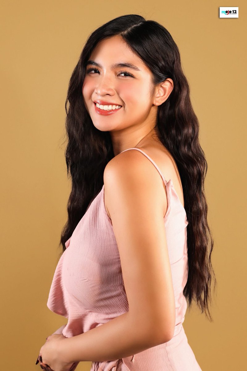 Mojo12Models's tweet image. Do you like What You See?!
It's #MOJO12PHOTOGRAPHY 📸

Mojovation means finding Magic in what we do.. ❤️ 😊

MOJO 12 MODEL: #HeavenPeralejo 
FILIPINO ACTRESS/ SINGER
Location: Malabon City
Edited Background: Mojo 12 

Copyright © 2025
📸 Mojo 12 Photography
All Rights Reserved