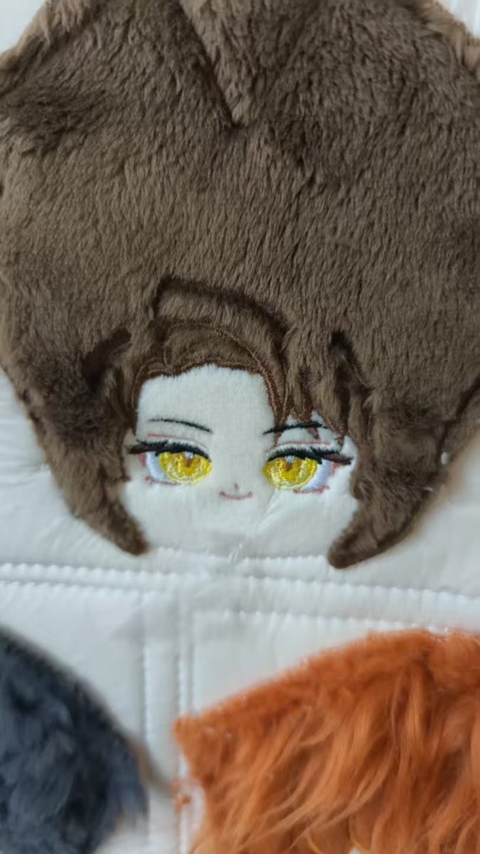 #우리_공장을_소개합니다
#우리_공장으로_오세요
#나의_공장을_소개합니다
#솜인덕장터 #솜솜옷장터 #무솜인덕장터
#jpぬい #솜인형 #ぬいぐるみ #棉花娃娃 #綿人形 #無属性ぬい #솜뭉치 #台灣娃 #TWdoll #Taiwandoll #cottondoll
공장이 보여 준 신청자 분 면피예요! 실 색 고르는 센스가 아주 굿 !