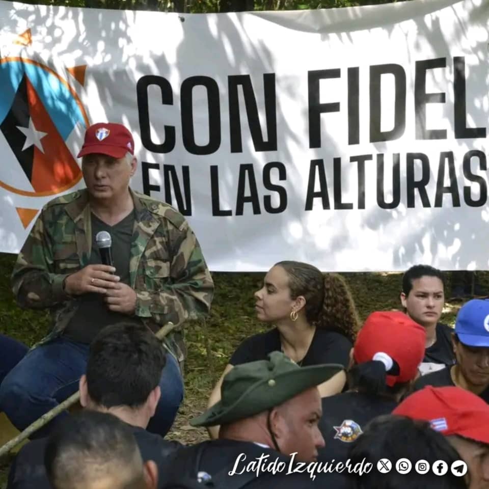 La juventud cubana junto a nuestro presidente <a href="/DiazCanelB/">Miguel Díaz-Canel Bermúdez</a> rememora la historia #ConFidelEnLasAlturas