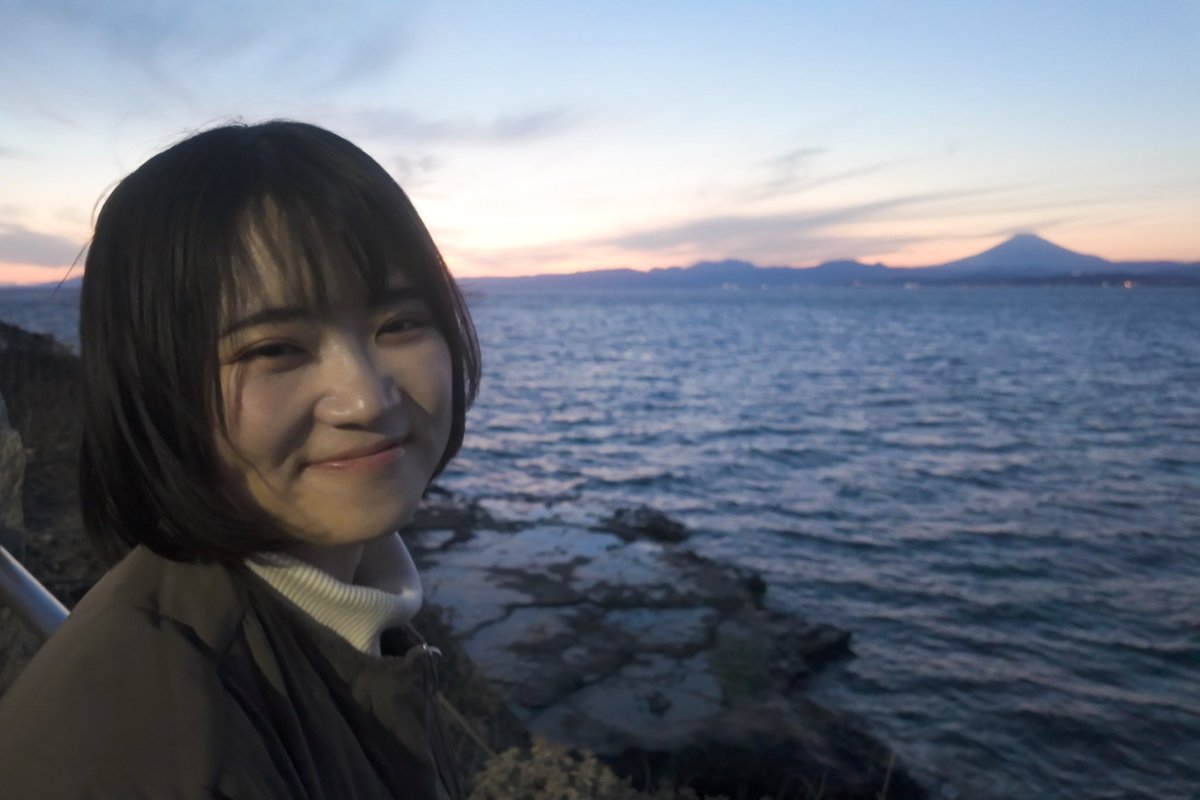 遅ればせながら
あけましておめでとうございます🎍

今年もよろしくお願いいたします！

江島神社に行ってきました🌊
海と富士山、景色たまらない🗻✨
今年のおみくじは🙏🏻