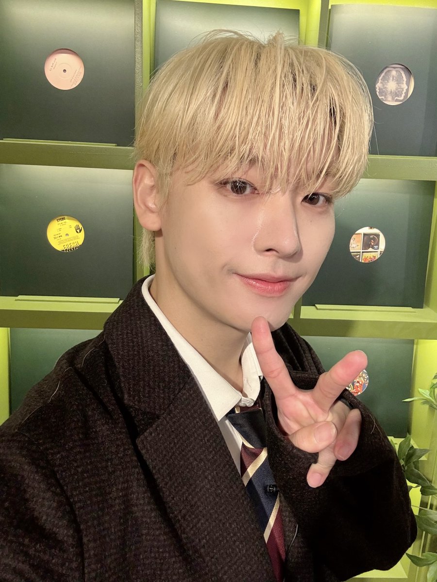 SF9_FANCLUB's tweet photo. [📸] 인성논란 EP.05

✔ https://t.co/4a9uwi5qLQ 

#SF9 #에스에프나인 #인성 #INSEONG https://t.co/SuH7I2Vgzg