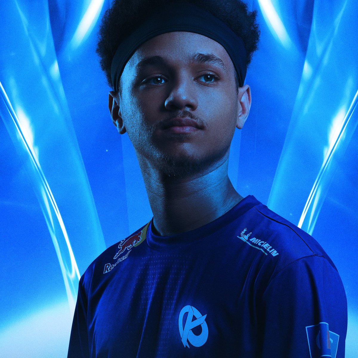 capcom_france's tweet photo. Bravo aux deux qualifiés des World Warrior France @MistahCrimson et @Kilzyou ! Ils rejoignent @MaivineKusanagi à la Capcom Cup XI ! 🏆
Un grand merci à l'ensemble des talentueux combattants qui se sont affrontés pendant cette saison !
RDV du 5 au 9 mars pour la #CCXI ! https://t.co/PIwef6lLVv