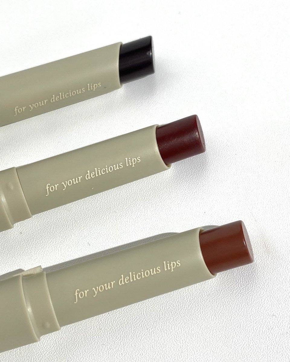 FIRST GIVEAWAY OF 2025 🥳

Minzie mau kasih 2 #ButterBalmBLP buat 2 dari kamu supaya bisa memulai tahun baru dengan bibir yang lebih plumpy &amp; hydrated 👄

Cara ikutannya:
1. Follow X <a href="/blpbeauty/">BLP Beauty</a> 
2. Like &amp; RT tweet ini
3. Spam X <a href="/blpbeauty/">BLP Beauty</a> 
4. Reply "3 hal yang pengen kamu lakuin/