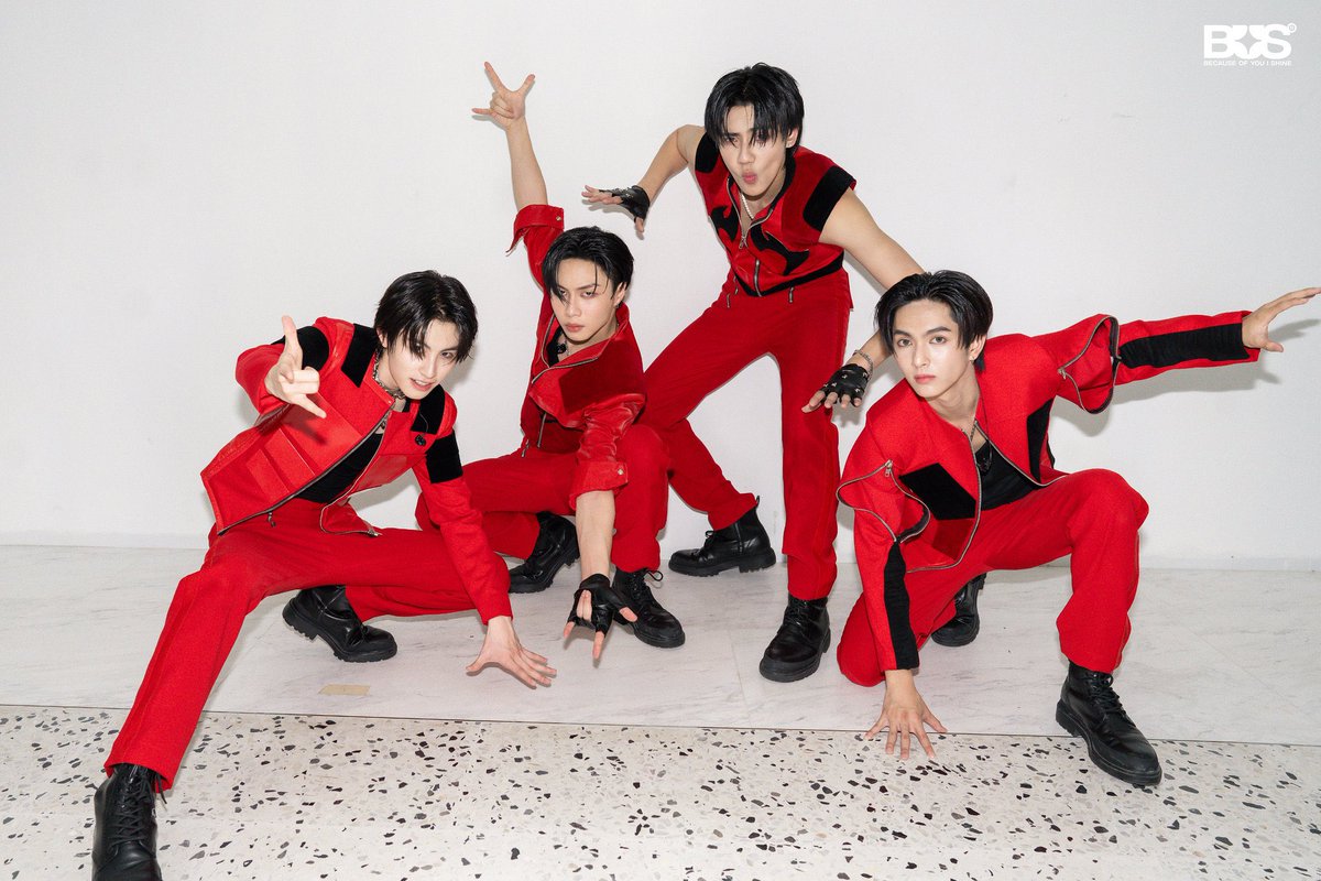 kimjongaa's tweet photo. แอบอึ้งอยู่นะ 06ดื้อมากโว้ยยย55555556
55555555555555555555555555 https://t.co/7FvetKn7gj