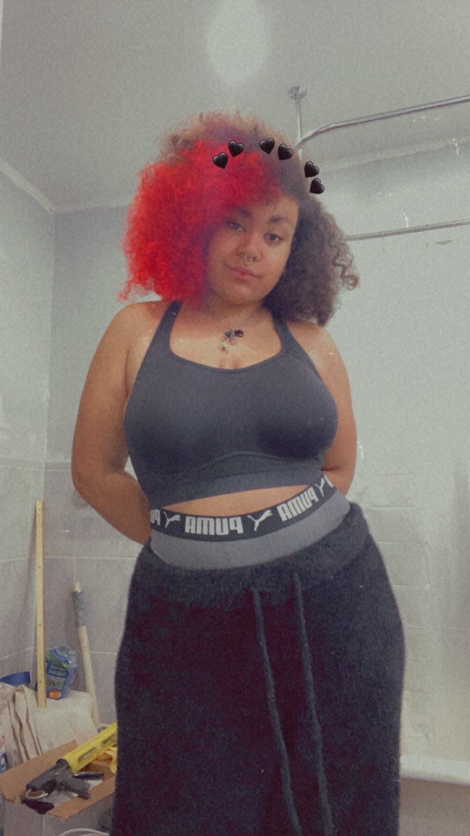 Bloodxbags's tweet photo. New NSFWTWT post
Findom | Content creator 

💛Blxdy
💜5’9
💛Gender confusion (all pronouns)
💜Switch 
💛Fat ass and big personality https://t.co/xk7SzIkEWY