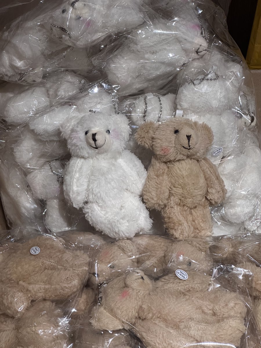 🧸하이디라오 대학로점과 두번째 콜라보하기 때문에 하이디랑오쪽에서 특별하게 14일에 찾아오신 팬분들에게 준비한 곰돌이 인형입니다!! 🥺🥺🥺마니 귀엽죵!!!!!!
그리고 혹시나…시간이 애매하는 우리 직장인 팬분들이 예약없이 직장 끝나고 오셔도 종인팬만 인증해주시면 다 드립니다!~~^^