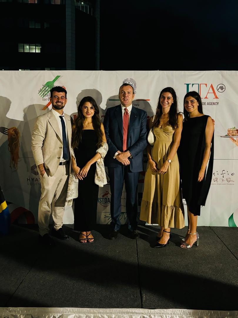 Salutiamo con affetto Giorgia, Michela, Veronica e Luigi, che hanno da poco concluso la loro esperienza di stage presso l’Ambasciata d’Italia in Tanzania 🇹🇿