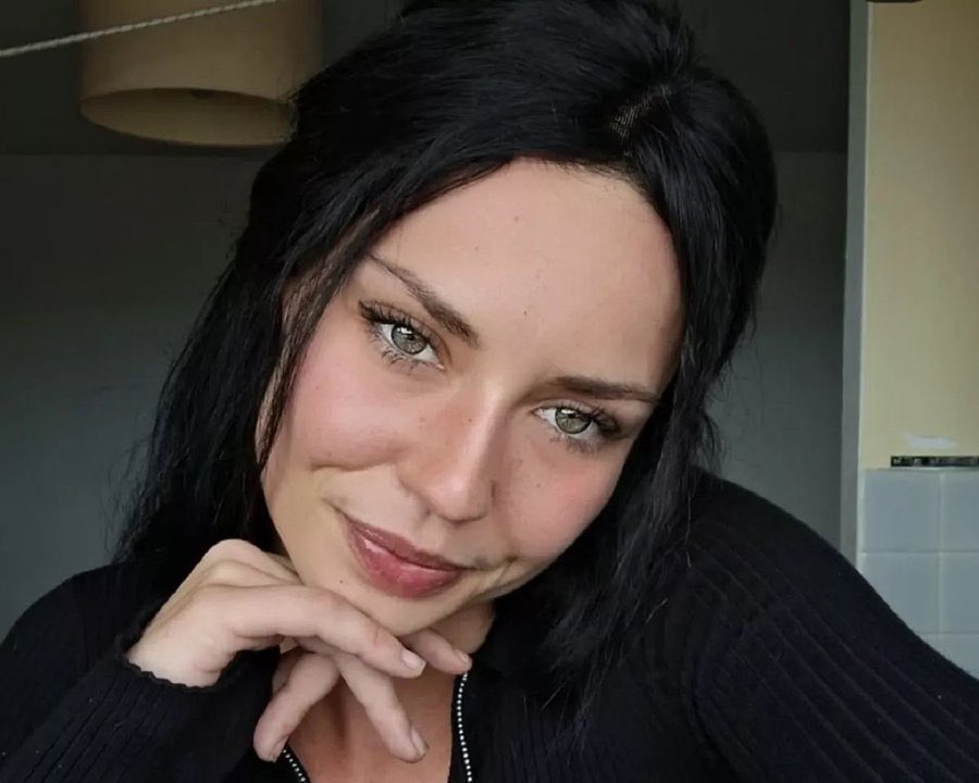 🇫🇷 | Nuevo ataque de violencia multicultural en Francia. Una joven francesa de 24 años ha sido encontrada asesinada y semidesnuda, con marcas de estrangulamiento y contusiones en Aviñón.

Un inmigrante de 35 años ha sido detenido como autor del asesinato. 

La víctima, que
