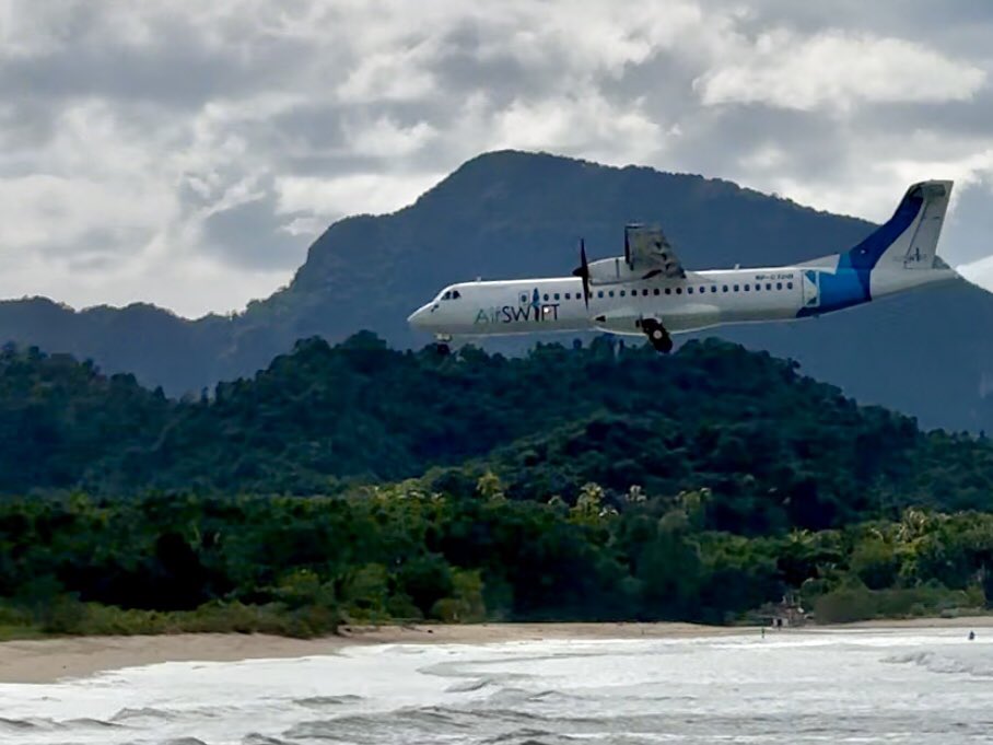 TodaysFlight's tweet photo. Airports in holiday destinations can sometimes be very small and look like hotel resorts. Lio #airport El Nido is a private airport owned by #AirSwift, the only airline operating regular flights. #ThePhilippines #Palawan #ElNido #EIN https://t.co/IW1nJiWCMQ
