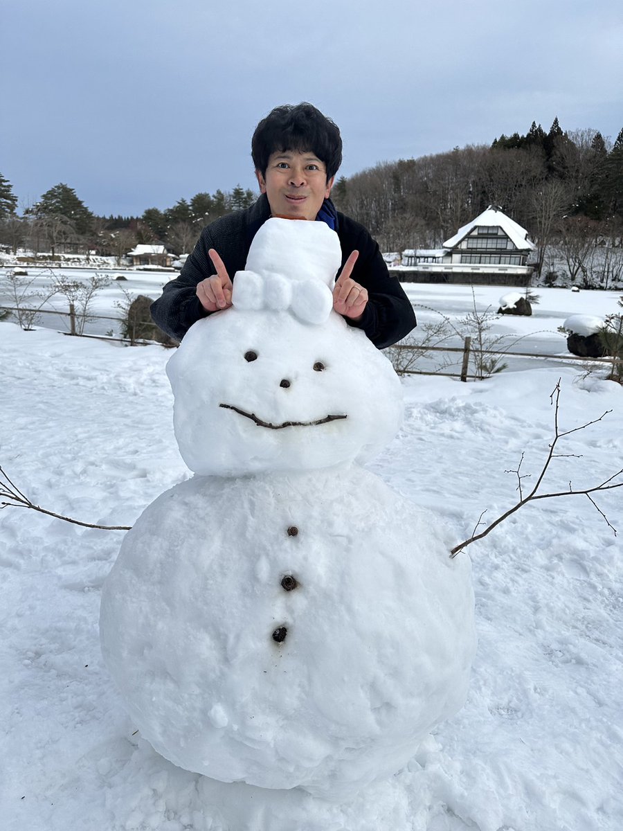 kinemachuu's tweet photo. 最高の年始め。
雪だるまンダム♪ https://t.co/MP0JD9atLo