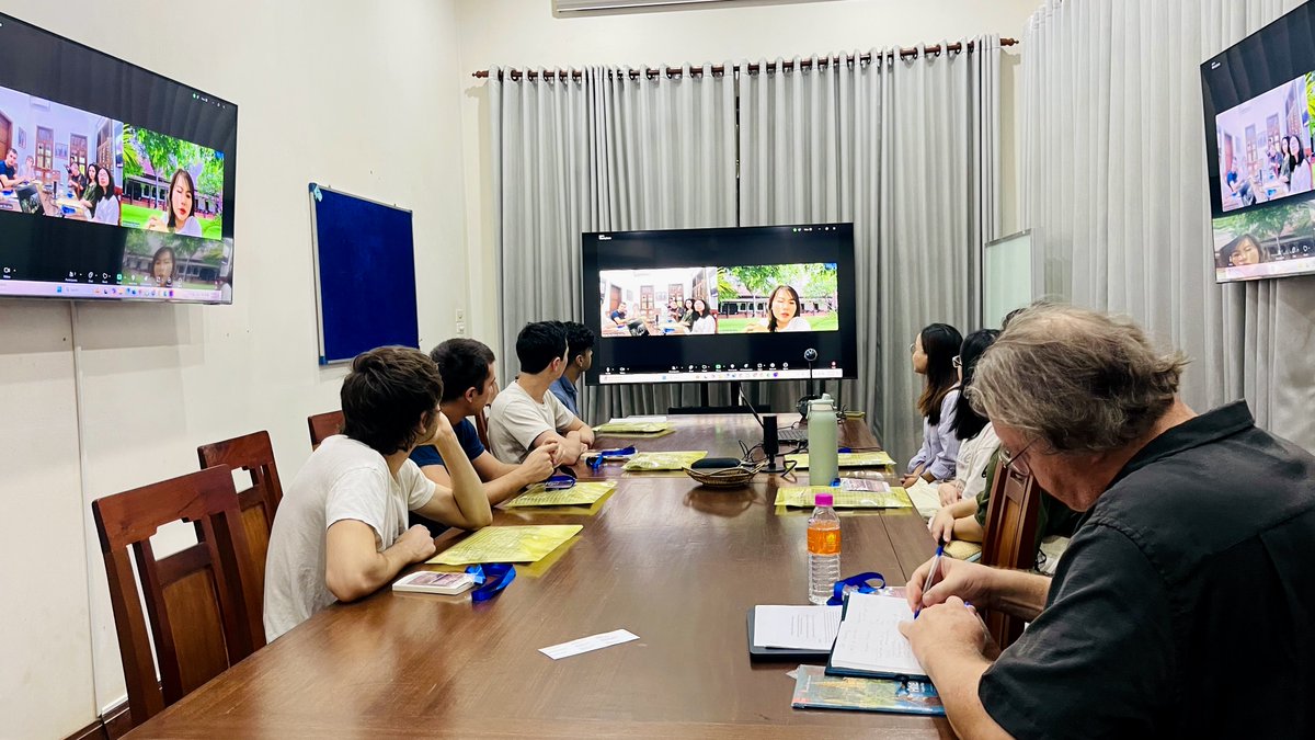 ckscambodia's tweet photo. On January 3, 2025, CKS welcomed students from the Cornell Winter Program to its headquarters and library in Siem Reap. The visit included an orientation on CKS resources and a cultural blessing ceremony at Wat Damnak Monastery.
#CKS #Cornell #WinterProgram #Cambodia https://t.co/x8JeZ4JFrB