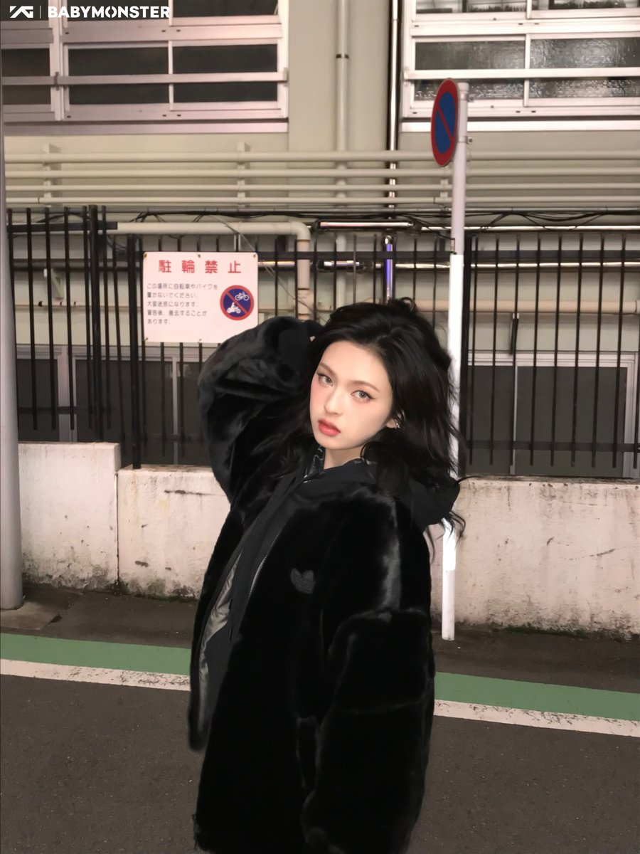 _BABYMONSTER_JP's tweet image. [📸] #BABYMONSTER_MEMORIES

.˚⊹⁺‧┈┈┈┈┈┈┈┈┈‧⁺ ⊹˚.

　#𝙲𝙷𝙸𝚀𝚄𝙸𝚃𝙰'𝚜 𝙼𝙴𝙼𝙾𝚁𝙸𝙴𝚂
　　　　𝚒𝚗 𝙹𝙰𝙿𝙰𝙽❤️🖤

.˚⊹⁺‧┈┈┈┈┈┈┈┈┈‧⁺ ⊹˚.

babymonster-official.jp/s/ygbm/page/fa…

#ベビモンの思い出アルバム #BABYMONSTER #ベイビーモンスター  #WokeUpInTokyo