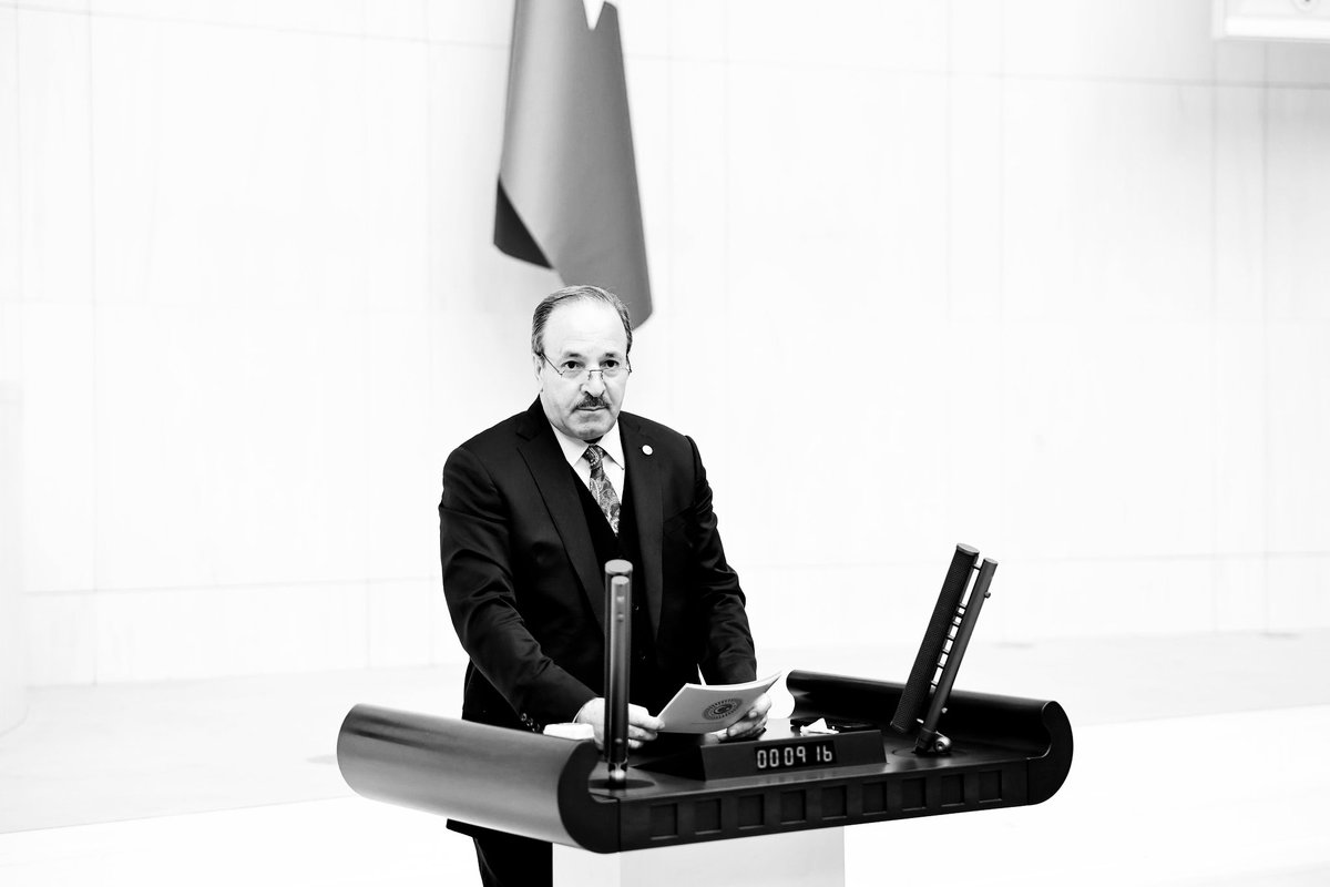 إِنَّا لِلّهِ وَإِنَّا إِلَيْهِ رَاجِعونَ 

Saygıdeğer büyüğümüz, kıymetli babamız;

Geçmiş dönem Şanlıurfa milletvekili,TBMM İdare Amiri  Dr. Halil ÖZCAN’ın vefatının 1.  seneidevriyesinde rahmetle ve özlemle anıyoruz.
Mekanı cennet, makamı âli olsun.

-Özcan Ailesi