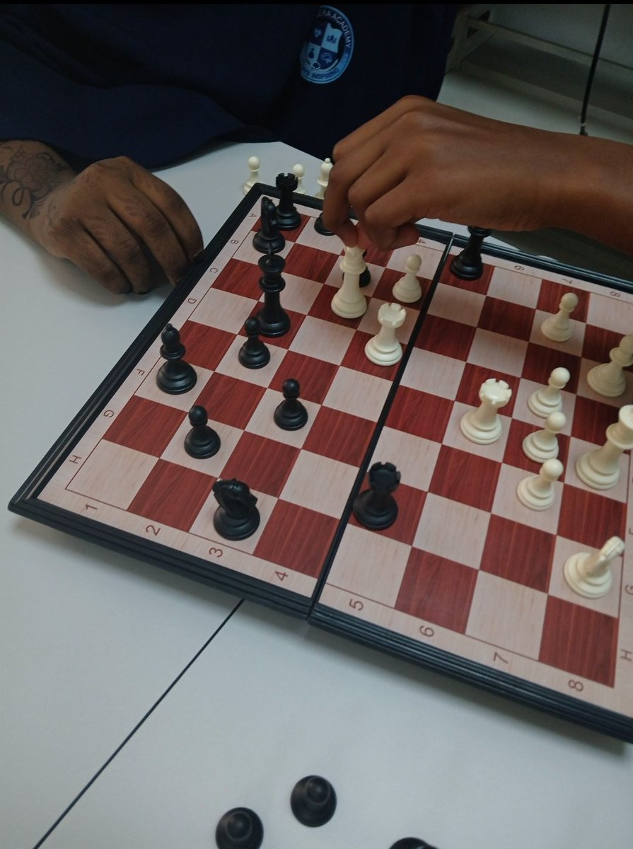 TabseraAcademy's tweet photo. Fun fact:The longest chess game in history lasted 20 hours and 15 minutes,spanning 269 moves!!It took place in 1984 between Nikolic and Arsovic.Imagine the mental stamina required to stay focused for that long!Chess really is a game of endurance and strategy! #alwaysinspiring https://t.co/RODxUPFthm