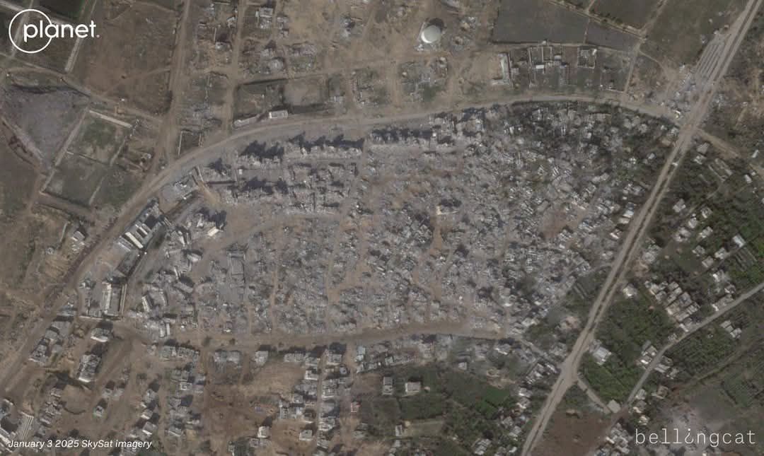 High-resolution satellite imagery reveals the Israeli army has erased the village of Izbat Beit Hanoun, northern Gaza, from the map. Around 7,400 residents have lost their homes in this area.