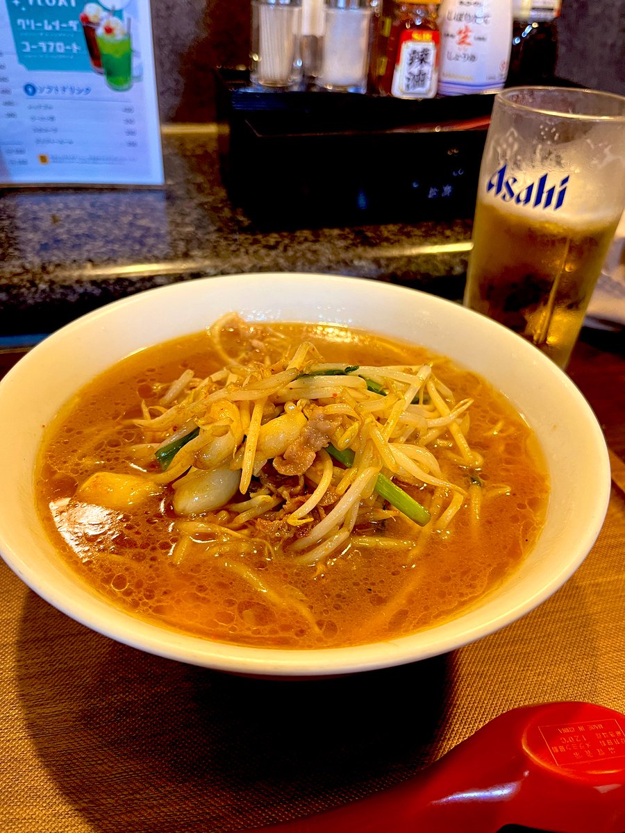 gyaaan1's tweet photo. やっといけた！満足！
からふろは狭くて蒸気凄いから小籠包になった気分でした。
お腹つつかれたら肉汁出てしまいそうなほどに。 https://t.co/YPQBBbVI4B