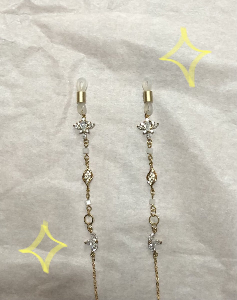 소소한 이야기 호피미니파우치🐈 &amp; 𝓁ℯ 𝓅ℯ𝓉𝒾𝓉 𝒸𝒽ℴ𝓈ℯ 안경줄👓
사진 잘 못찍었지만 실물이 더 귀엽고 예뻐요~ 같이 온 것들도 너무 예쁘고 잘 사용할게요✨
<a href="/studio_story_/">소소한 이야기</a>  <a href="/_le_petit_chose/">ℒℯ 𝒫ℯ𝓉𝒾𝓉 𝒞𝒽ℴ𝓈ℯ</a>