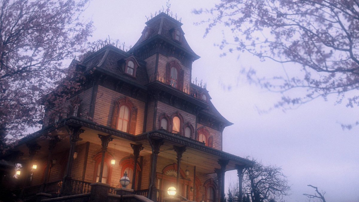 Themountainkin1's tweet photo. I guess I really need to make that "How Disney ruined Phantom Manor" youtube video before someone steals my tweets/ analyzes and makes it their own. Cause that already happened before lol👀. It’s a subject I’m EXTREMELY passionate about, I just need the time😭 https://t.co/gYAYrjDVsd