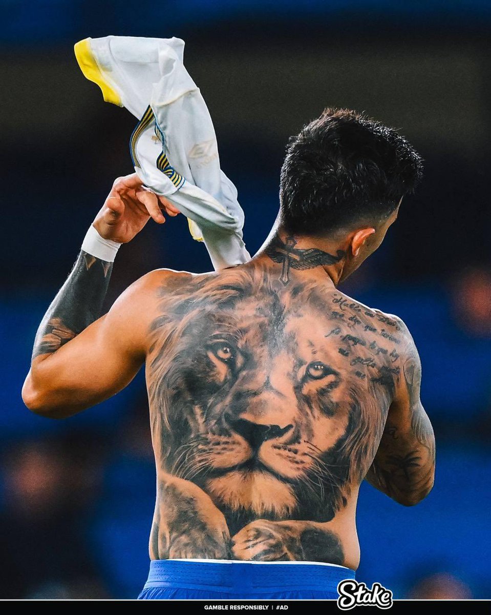 Footballers with the craziest back tattoos, A thread 1. Sergio Ramos, image size:959x1200
