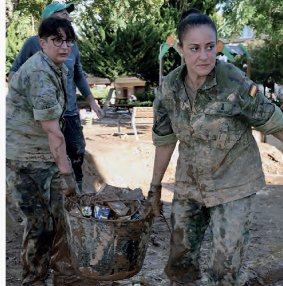 Defensagob's tweet photo. Check out our article in the English edition of the Spanish Defence Magazine on the Operation Valencia Floods 2024. Don’t miss the insights on Spain's most significant military deployment in peacetime. 
Read it now for an in-depth analysis!
➡️https://t.co/0bYIh7jX5K https://t.co/pR5Vr8hz59