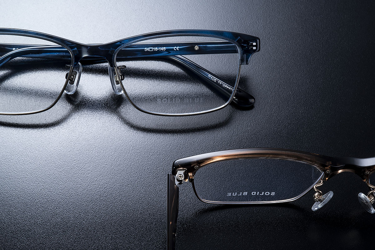 tosizo8's tweet photo. Chuckle'sブログ更新しました(^^♪
「"SOLID BLUE" NEW!!! S-263&S-264」
10年ぶりに”サーモントタイプ”が完成☆彡
↓詳細はこちらをご覧ください(^^♪ https://t.co/aTIzr4vWGQ
#あきた #秋田 #秋田市 #秋田市泉 #秋田市眼鏡 #SOLIDBLUE #solidblue #チャクルズセラー #chucklescellar https://t.co/IFLgLVhTq0