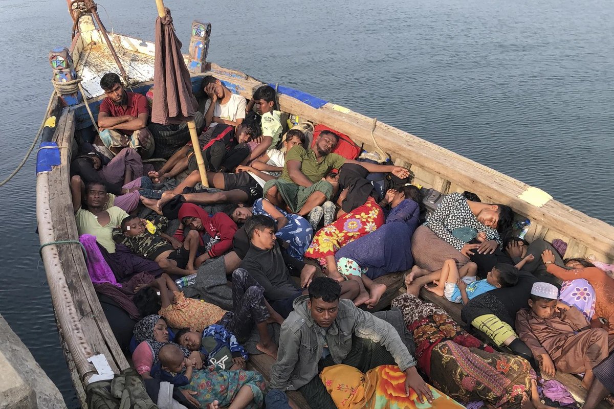 MP Rishad Bathiudeen has written to President Anura Kumara Dissanayake, expressing grave concern over Sri Lanka’s decision to repatriate Rohingya refugees. 
#SriLanka #LKA #Rohingya 
Rishad Bathiudeen Urges President to Reconsider Repatriation of Rohingya Refugees
Bathiudeen