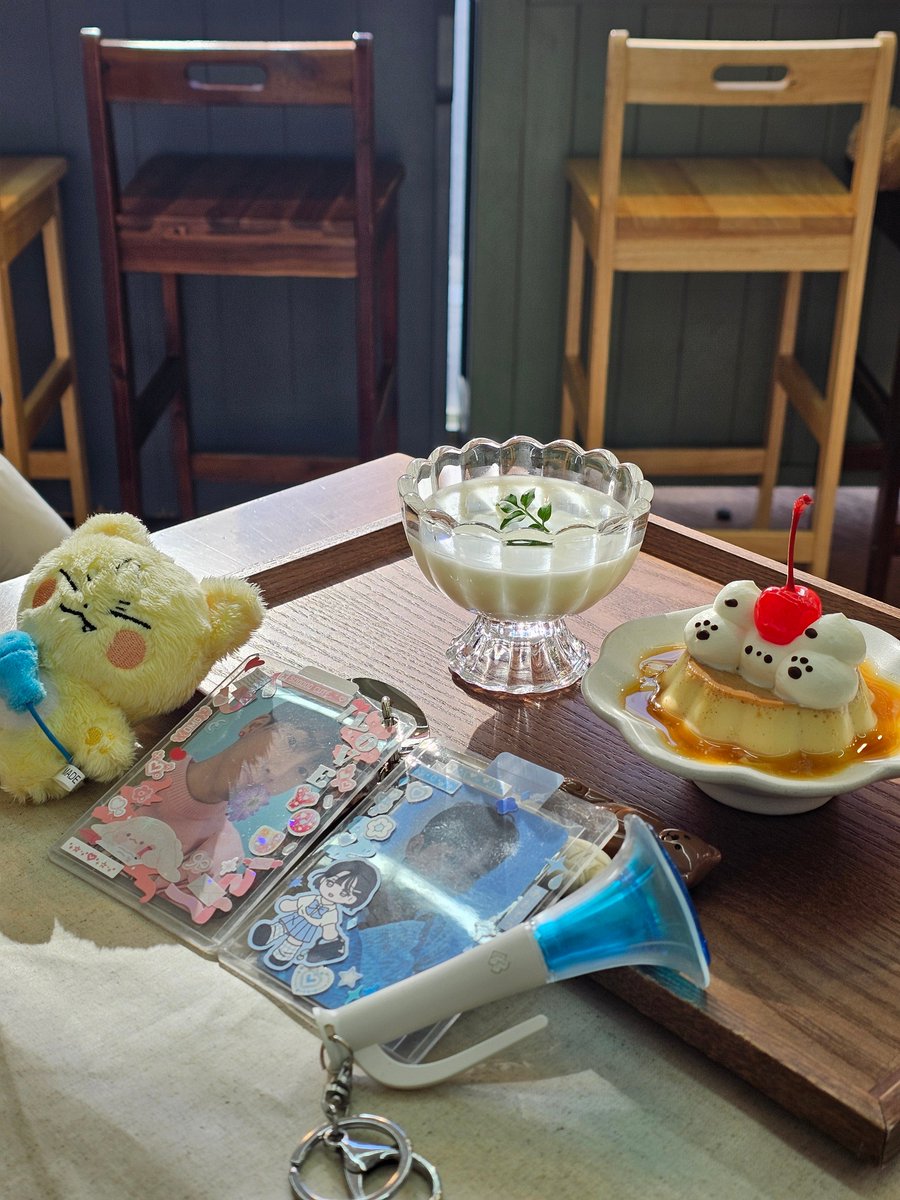 밀크 푸딩이 생각보다 더 많이 달아서 단거 안 좋아하시면 오히려 커스터드푸딩이 더 맞을 것 같아요!

#은광아_이거_누룽지백숙만큼_맛있어
#현식적인맛집추천