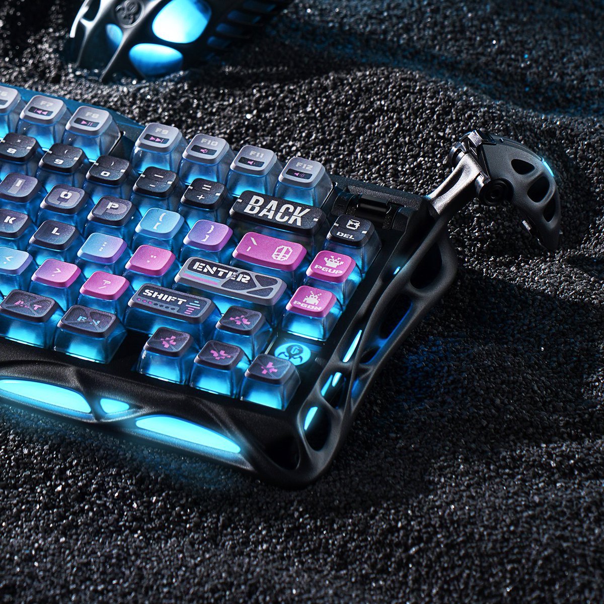 GravaStar_'s tweet photo. 🖤Mercury K1 Pro in Galaxy Black! 📷 

#gravastar #mercurykeyboard #keebs #k1pro https://t.co/fQgJ89hQKZ