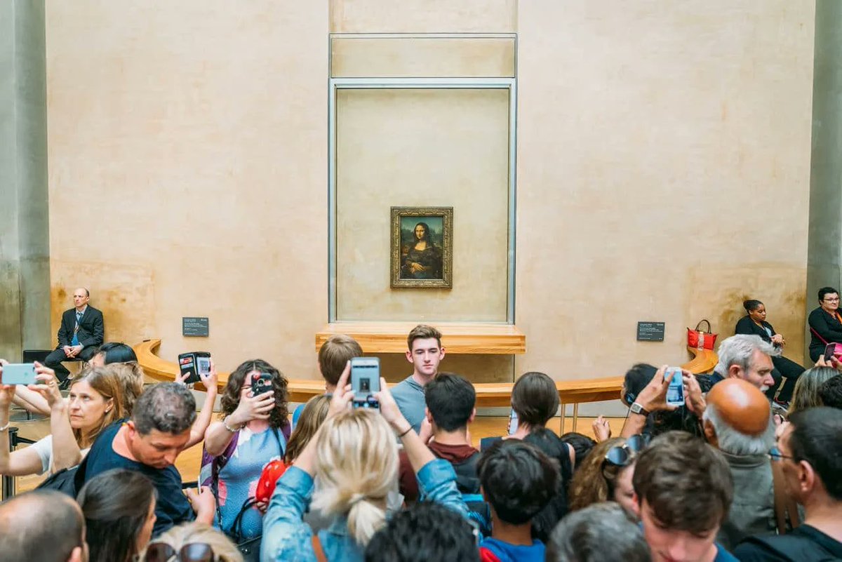 “Los influencers no están mostrando el mundo, lo están destruyendo. Lugares antes mágicos ahora están abarrotados y perdiendo su esencia. ¿Estamos sacrificando lo auténtico por el contenido? 🧵”

El fenómeno del turismo de influencers es un fenómeno global que está alterando