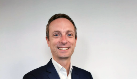 wansquare's tweet photo. 👤 L'année 2025 vue par... @P__Chollet  / Chef économiste de @cmarkea 

@wansquare a demandé à des économistes et dirigeants de grandes entreprises de livrer leur vision pour 2025

➡https://t.co/uyTvSLxhJy https://t.co/un0V0DrAaU