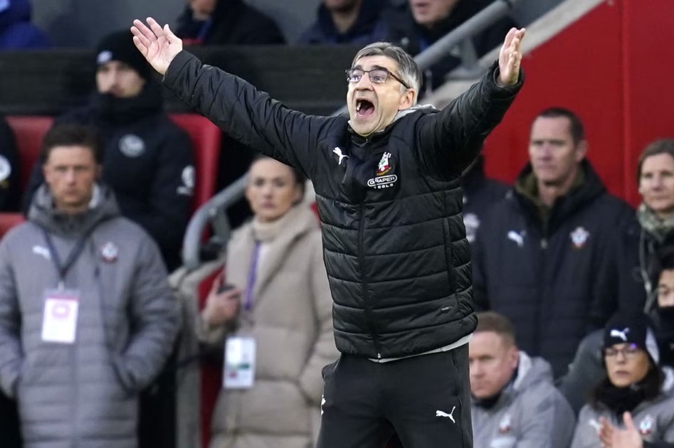L1minus10's tweet photo. League 1 Minus 10: Premier League Match 20 - Southampton 0 Brentford 5. RPs appreciated.

More filth from #saintsfc. Featuring Coconut Shy Ramsdale, Ivan the Terrible, Man-for-man marking-ish, being outclassed and who gets the blame now Russell has gone?

https://t.co/bk5A3bxPA8 https://t.co/r9l3Y9rSmi