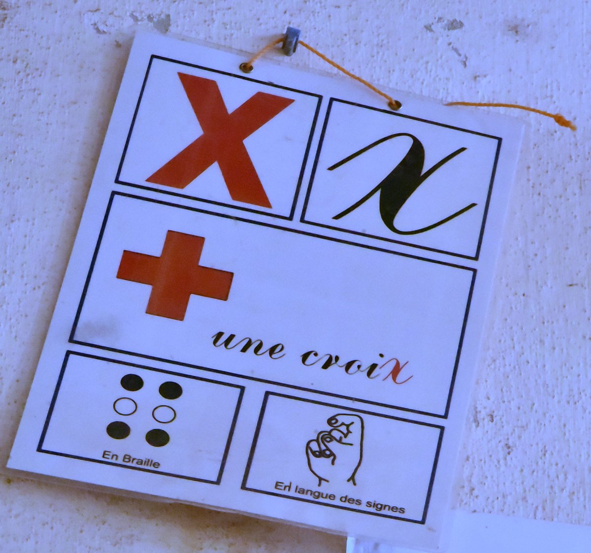 Faciliter l’accès des enfants #aveugles ou #malvoyants au #braille, c’est participer pleinement à leur vie éducative, sociale et culturelle, en leur offrant les mêmes opportunités que les enfants voyants. #PourChaqueEnfant, une chance égale #EduCannotWait #UNICEFTg