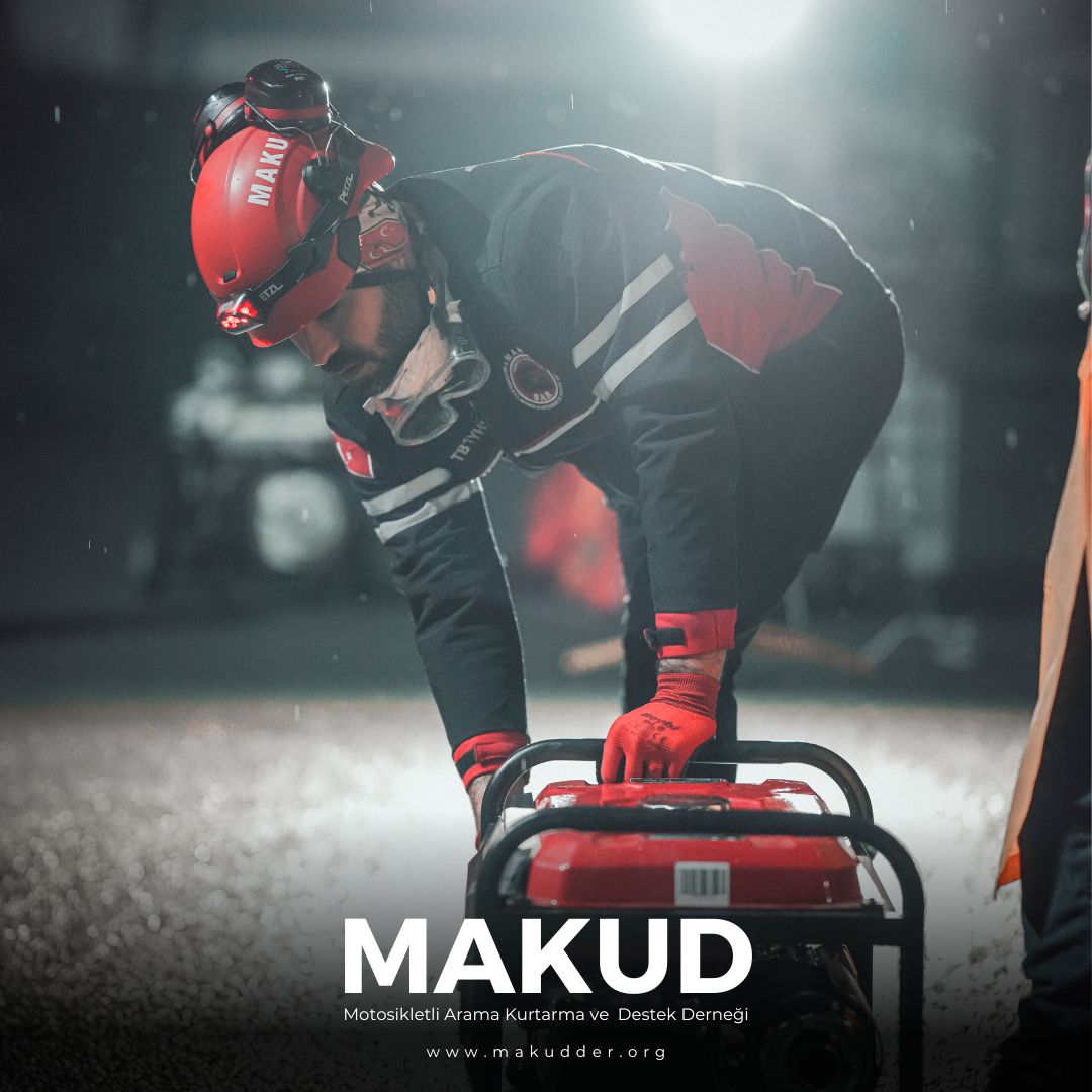 Gerçek bir kurtarma operasyonunda saniyeler bile değerlidir. Hızlı ama doğru kararlar alabilmek, ancak yoğun eğitim ve düzenli tatbikatlarla mümkündür. Tatbikatlarda karşılaştığımız zorlu senaryolar, gerçek olaylara hazırlanmamızı sağlar.