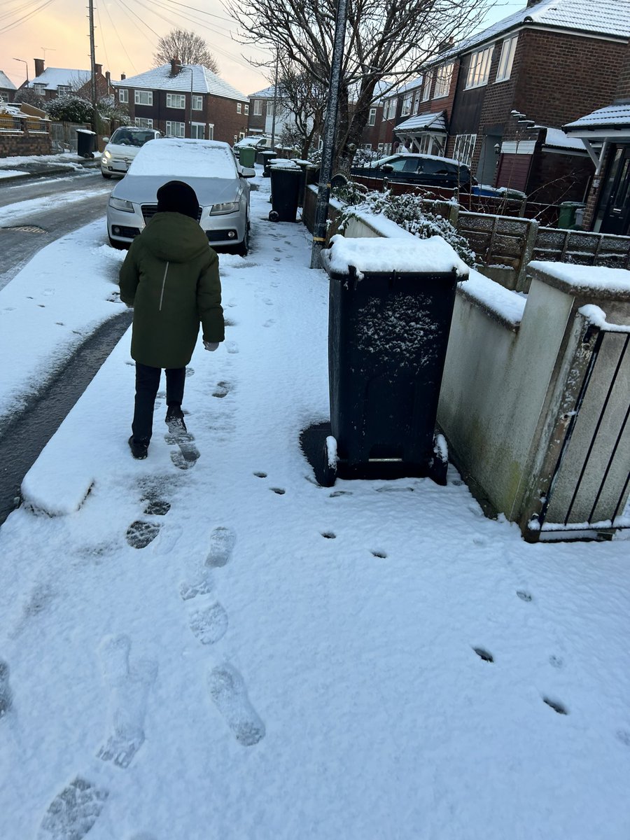 Rebecca 🍸 tweet media