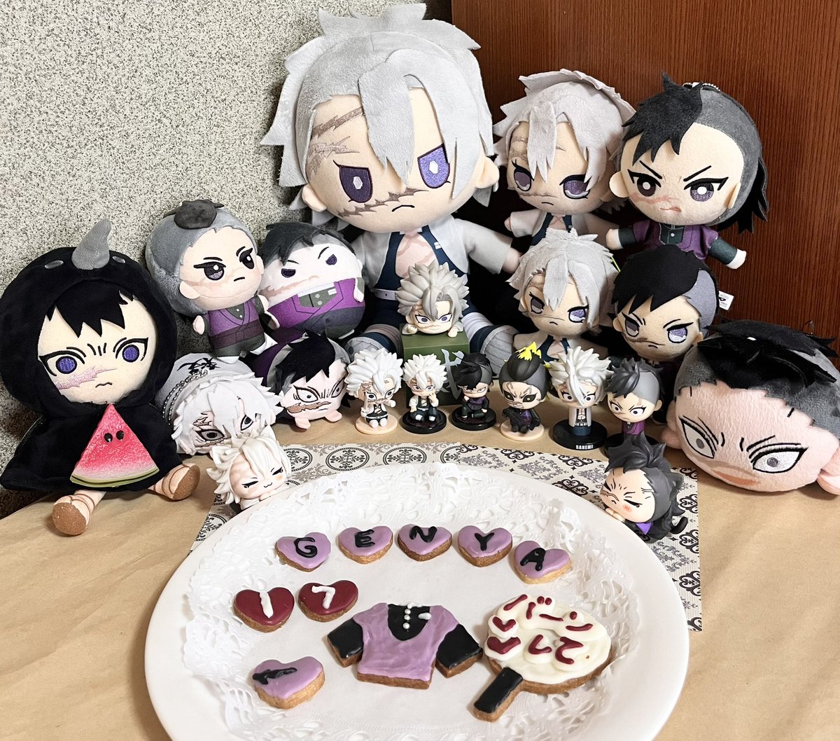 BWPP_M2's tweet photo. お誕生日おめでとぅ✨
今年はクッキー🍪　〜兄を添えて〜

今年も祝える事に感謝💕
難しかったけど、作るの楽しかったー😊

最後のは兄の願望も込めてみたょw https://t.co/fCy68ZSc8d