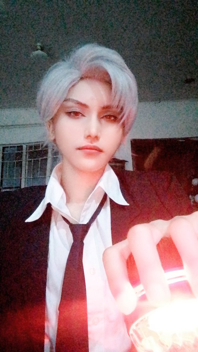 alymcnuggets's tweet photo. sylus costrial🐦⬛🖤
tried my best since im still a noob with male makeupಥ‿ಥ hope y'all like it.
#Sylus #LoveandDeepspace #cosplay #costrial https://t.co/BW7IeROwRC