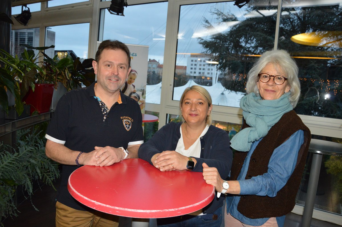 USEP nationale (@usepnationale) on Twitter photo Qui sont 9 nouveaux Ă©lus nationaux de lâ<a href="/usepnationale/">USEP nationale</a>? Quâest-ce qui fonde leur engagement dans le #sportscolaire? PremiĂšre sĂ©rie de portraits avec #NathalieBarbounis, #AnaĂŻkCanal et #YvanCap <a href="/weblaligue/">Ligue de l'enseignement</a> <a href="/education_gouv/">MinistĂšre Ăducation nationale</a> <a href="/FranceOlympique/">FranceOlympique</a> <a href="/Sports_gouv/">MinistĂšre des Sports đ«đ·</a>
â¶ïžusep.org/index.php/2025⊠Qui sont 9 nouveaux Ă©lus nationaux de lâ<a href="/usepnationale/">USEP nationale</a>? Quâest-ce qui fonde leur engagement dans le #sportscolaire? PremiĂšre sĂ©rie de portraits avec #NathalieBarbounis, #AnaĂŻkCanal et #YvanCap <a href="/weblaligue/">Ligue de l'enseignement</a> <a href="/education_gouv/">MinistĂšre Ăducation nationale</a> <a href="/FranceOlympique/">FranceOlympique</a> <a href="/Sports_gouv/">MinistĂšre des Sports đ«đ·</a>
â¶ïžusep.org/index.php/2025âŠ