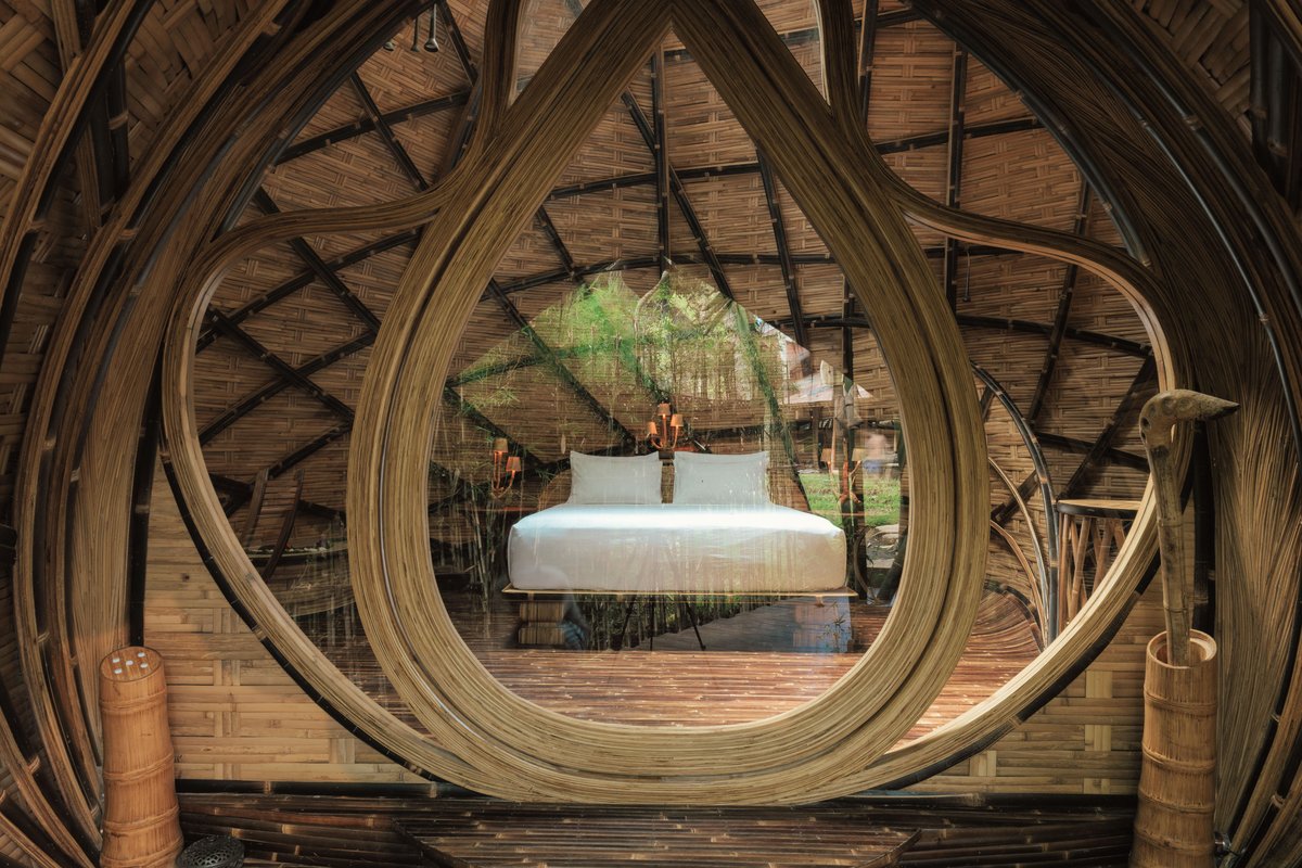 green_byjohn's tweet photo. The Kingfisher Nest isn’t just a room, it’s an experience. A bamboo sanctuary designed for complete relaxation. Want to try it for yourself? https://t.co/6y6NNpOnqx

#Ubud #Bali #BambuIndah #SustainableDesign #SustainableLuxury #DeeperLuxury #TropicalEscape https://t.co/vS7zza066g