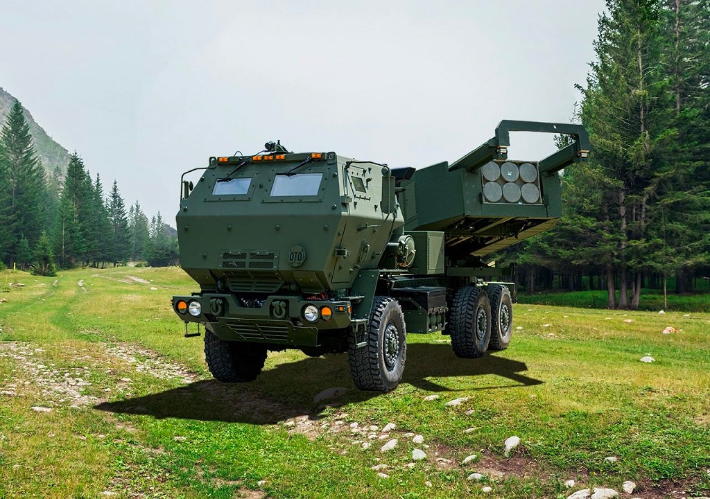 segredifesa's tweet photo. La Direzione degli #Armamenti Terrestri ha recentemente siglato l’acquisto dei nuovi #lanciatori #Himars e ha sottoscritto un accordo per sistemi di #difesa #contraerea a cortissima portata C-RAM: https://t.co/ykb0iYvkyH #ProgettiamoilFuturo #SiamolItalia https://t.co/5ModhZsw0V
