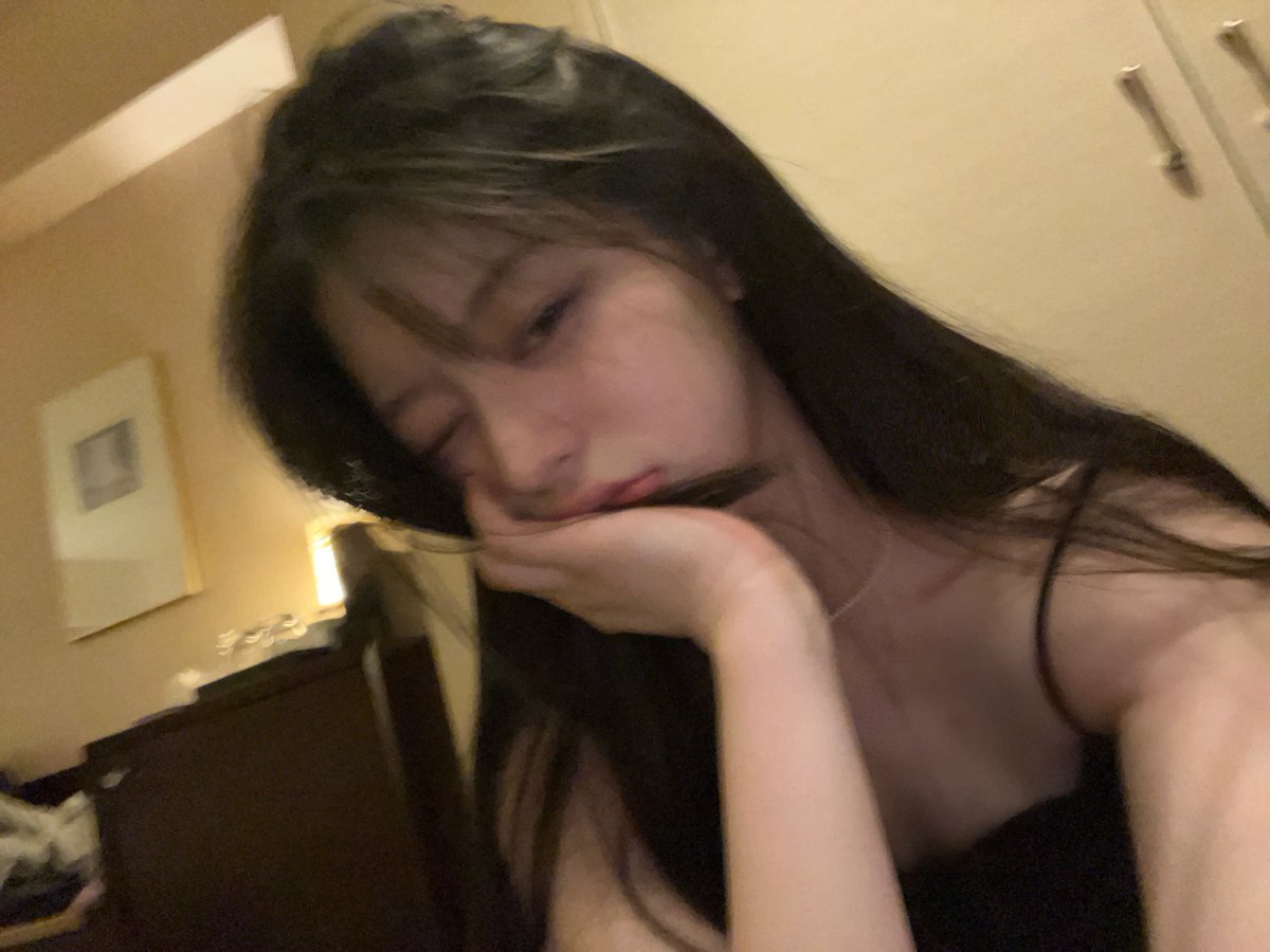 MinjuGlobal's tweet photo. [WEVERSE] 250107

🐰: are these too many ㅎㅎㅎ

#MINJU #민주 #ILLIT  #아일릿 https://t.co/gwhsIhRqa2