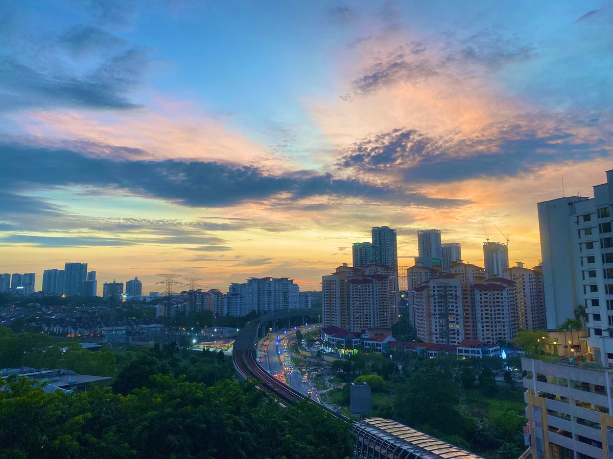 Apalah artinya hidup ini tanpa dirimu,
Seumpama bait puisi cinta hilang makna