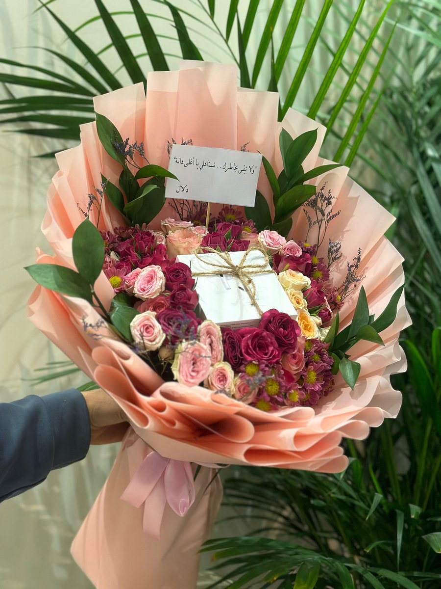 flower_gift7's tweet photo. تنسيقنا سماعة ايربودز 🤍😍

سماعه من جرير ب 599 ريال 👌🏻🤍
تنسيق حسب طلب العميل باقه 🥹😍

التوصيل خلال ساعتين 👌🏻👌🏻

 #امطار_الرياض_الان #الهلال_الاتحاد #وش_ينفعك_فالبرد 
#توصيل_هدايا #توصيل_طلبات #السوبر_الإيطالي_بالرياض #الرياض_الان #هدايا
#ستاربكس #مواليد #تنسيق_ورد https://t.co/ZobSniSrR0
