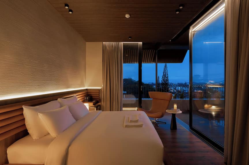 holedream's tweet photo. ประทับใจ Adela Villa ที่พักที่ดาลัด เวียดนามมาก เป็น Airbnb ที่ดีที่สุดที่เคยไปมาเลย แต่แฮงก์หนักไม่ได้ถ่ายรูปไว้เลยไปจิ๊กจากในเพจมา ของจริงคือตรงปกเปี๊ยบ ตกคนละ 1,500.- ต่อคืน กับอินทีเรียขนาดนี้แล้วอากาศ 15 องศาทั้งวัน โคตรคุ้ม https://t.co/XrvOHPoFnd