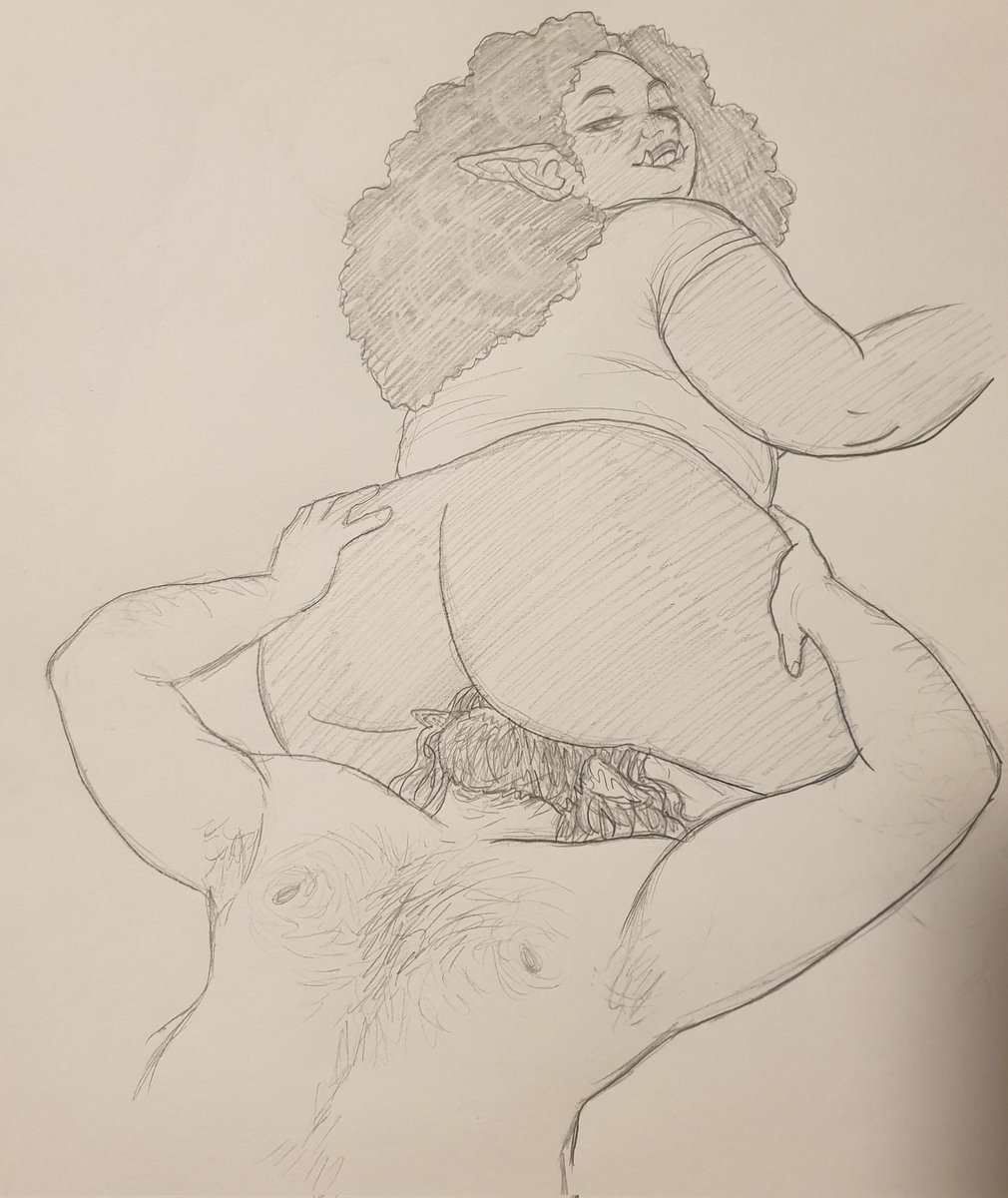PeachimooNSFW's tweet photo. Borris hard at work 😌💕 https://t.co/WsnD2U9k4e