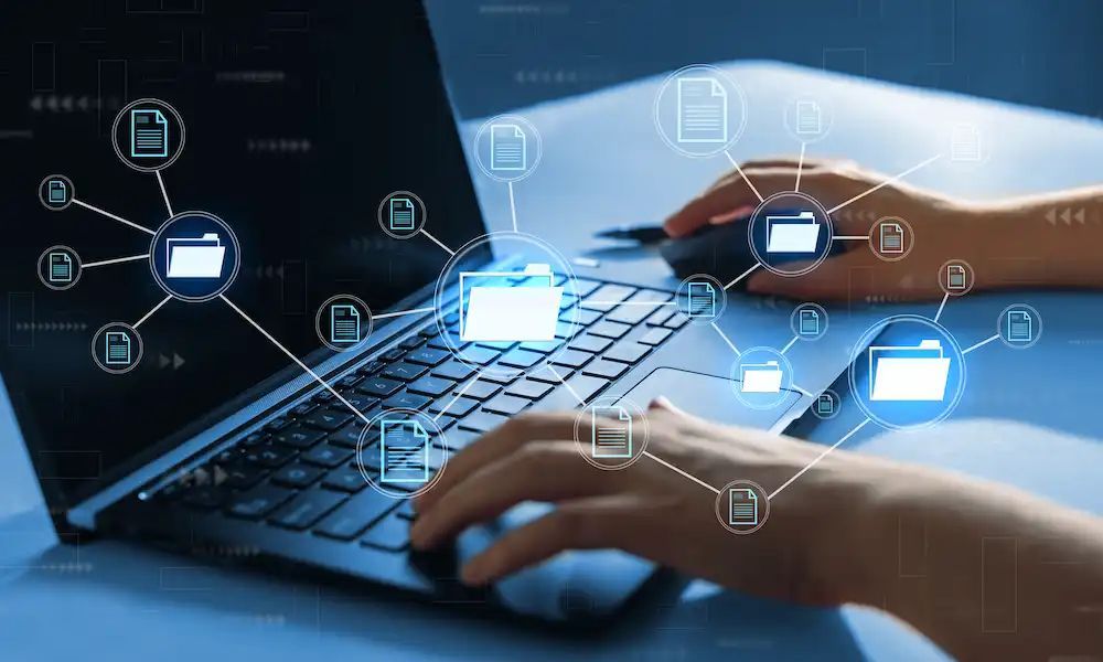 BusinessTalk's tweet image. buff.ly/4bsdc9l 
Businesses depend significantly on databases and efficient database administration, even for those not tech-savvy. Without proper management, issues like data accuracy and protection arise. #DatabaseManagement #DataSecurity