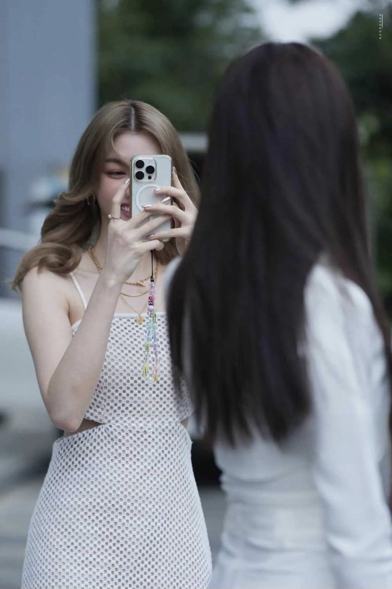 EIEI1010599's tweet image. ที่น้องออมบอกมีคลิปนึงอยากแชร์มากนี่ว่าเดี๋ยวน้องก็แชร์ค่ะเพราะรูปนี้ก็ไม่นานนะคะแค่ครึ่งปีเอง