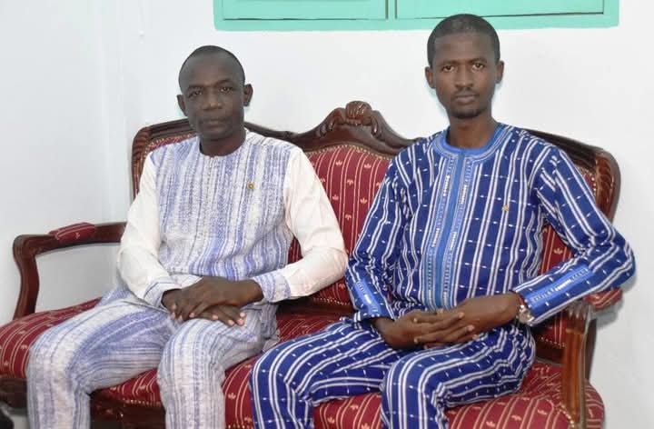 Gomisly's tweet photo. Ambassade du Burkina Faso en République de Côte d’Ivoire :
Le nouveau chargé des affaires du Burkina Faso 🇧🇫 en Côte d’Ivoire 🇨🇮 , Sansan Raphaël Kambou a échangé avec ses compatriotes Burkinabè résidents en Côte d’Ivoire le lundi 06 janvier 2025. https://t.co/40xTmDbm1M