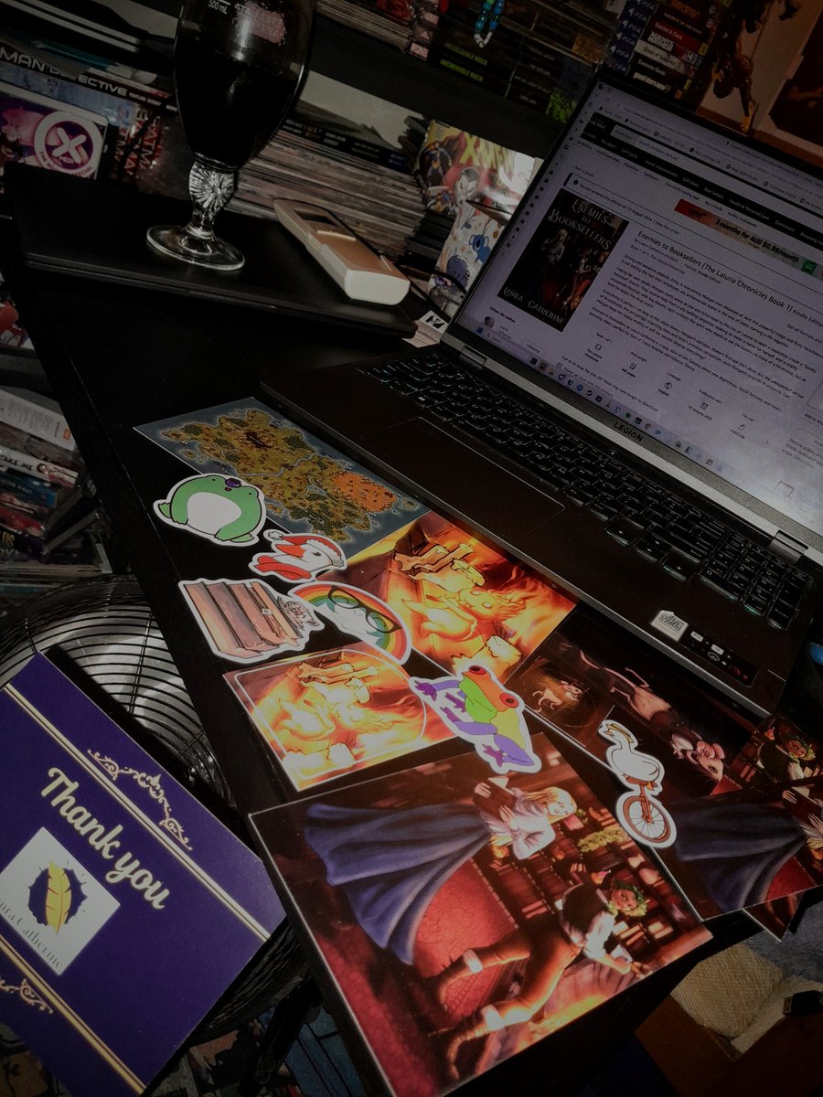 ShieldsJB's tweet photo. Giveaway Comp Swag from pre-ordering "Enemies to Booksellers" by Laura Catherine aka @lauracatherinep  . A sapphic slice-of-life cosy-fantasy novel about new beginnings &amp; found fam of a mage &amp; henchwoman.

#indieauthor #readerscommunity #fantasybooks #indiefantasy #cozyfantasy https://t.co/pT2KD9VCSP